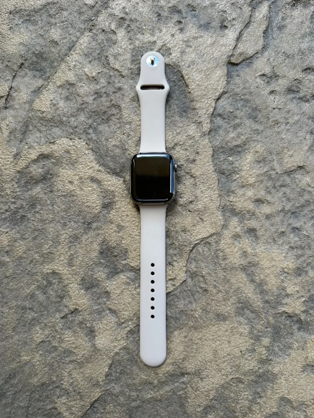 Titanium Apple Watch Series 5 Edition 44mm (GPS + Cellular), Unlocked